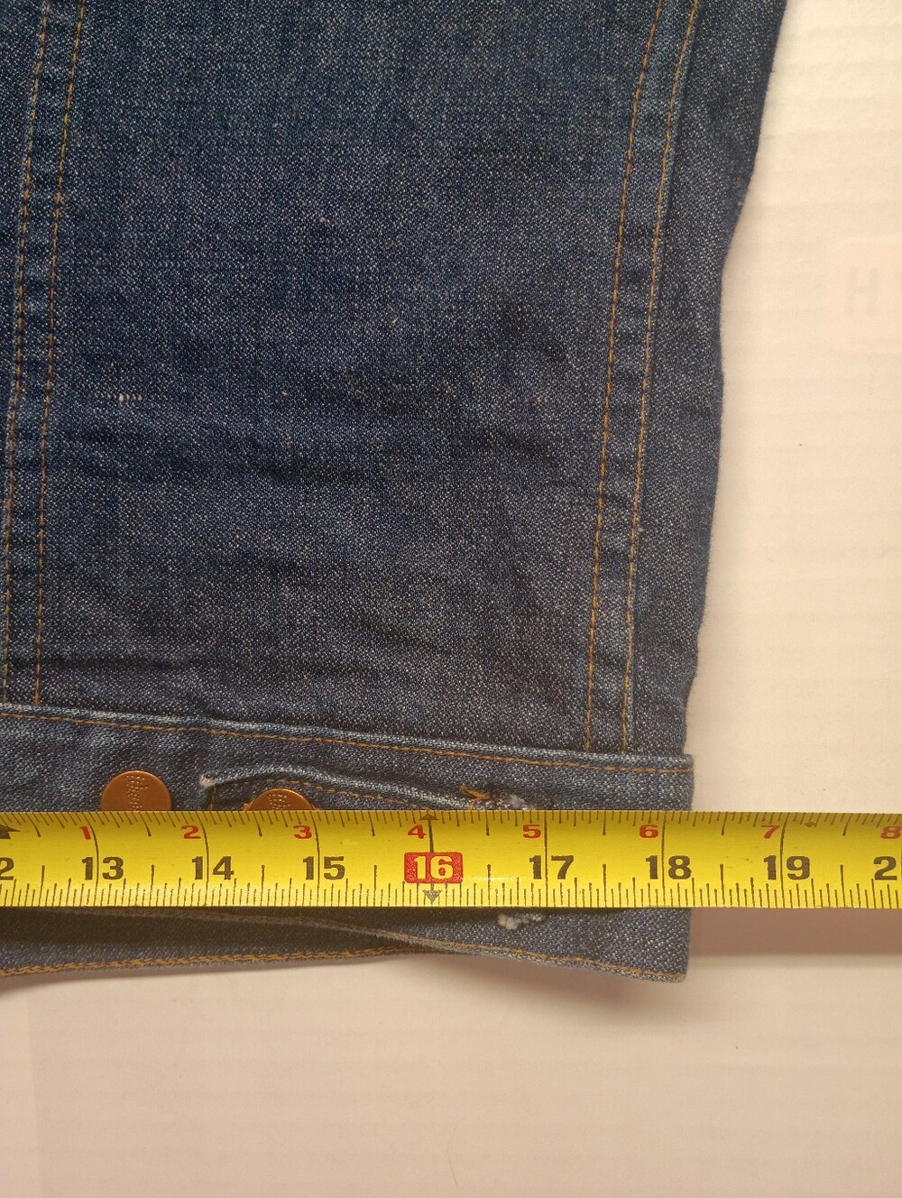 60's -70's Vintage Wrangler Men's Denim Trucker Jacket Made In The USA - Picture 14 of 15